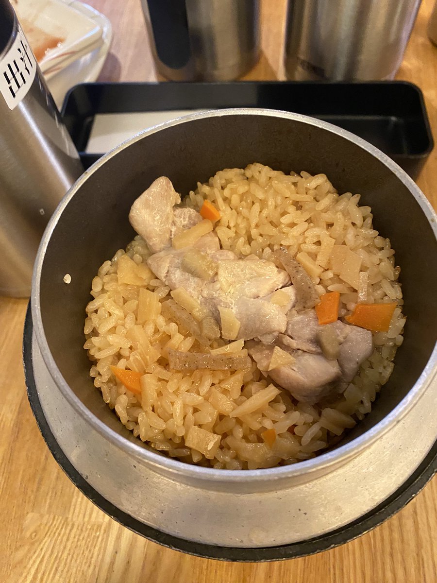 odo5312's tweet image. 串鳥の釜メッシ‼︎
サッポロクラシック🍻
#heaven