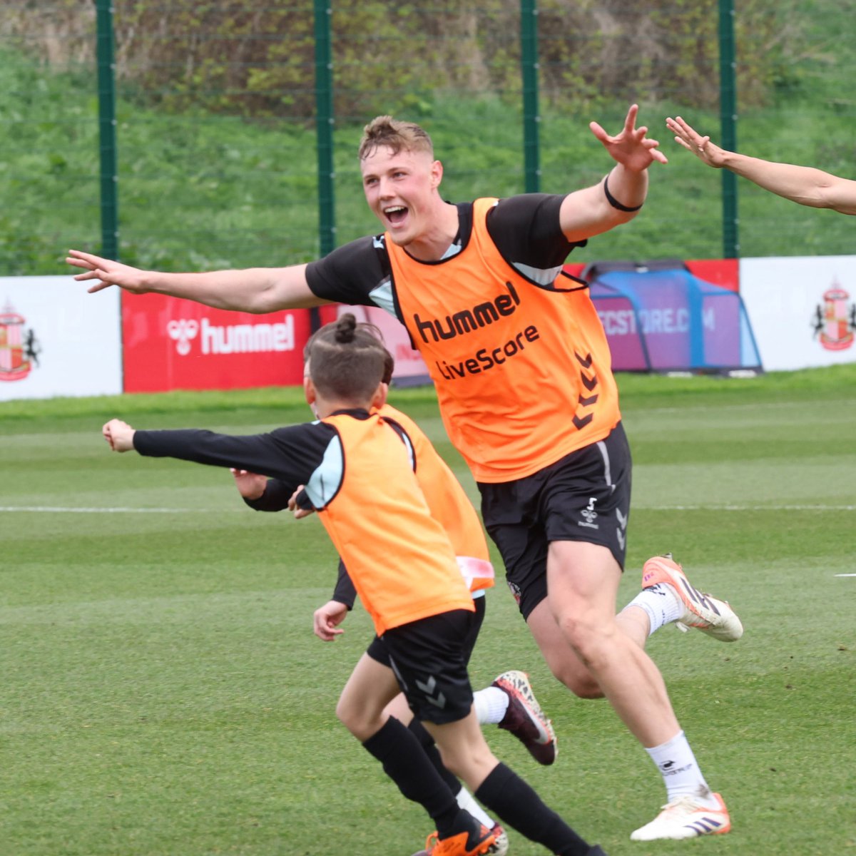 SunderlandAFC's tweet photo. So many good photos from this week’s Under-8 training session 🤩

@AcademyOfLight