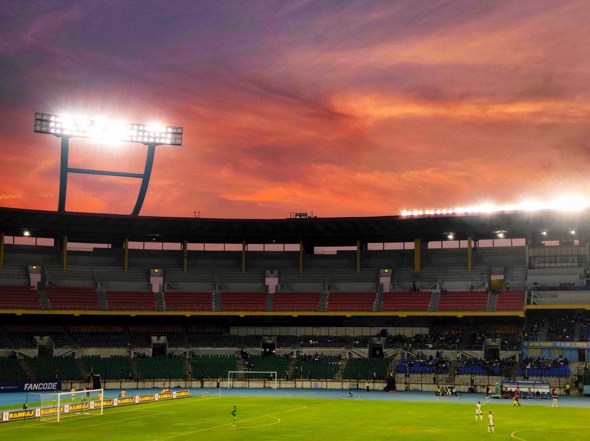 srvsh_02's tweet photo. 🏠🏟️ ISL 2026 : @ChennaiyinFC

6,389 v/s FCG (📈)
2,966 v/s KSHI 2,947 v/s EBFC
2,623 v/s SCD (Record-Low 📉)

#CFCSCD | #AllInForChennaiyin https://t.co/tCbXZfCCGT