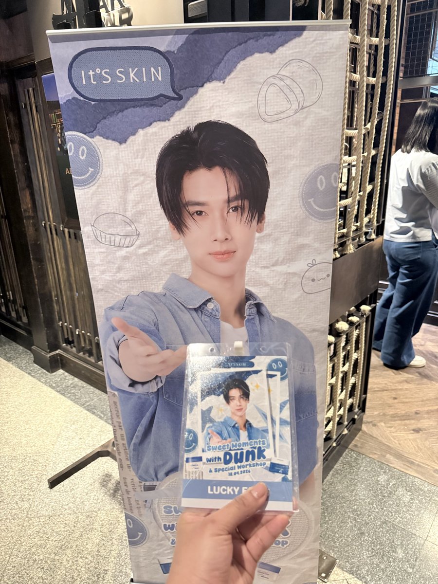 รอยยิ้มกว้างกับท้องฟ้าที่สดใส🌈天空 tweet media