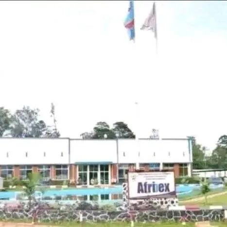 Kabundi6's tweet image. 🔴🇨🇩RDC💥: LES REBELLES SONT AVERTITS 💥✊

Sous l'impulsion du Chef de l'Etat Félix Antoine Tshisekedi notre pays  dispose désormais des #usines et #industries de fabrication des #armes, engins #explosifs et #missiles balistiques très puissants similaires à ceux des #USA et de