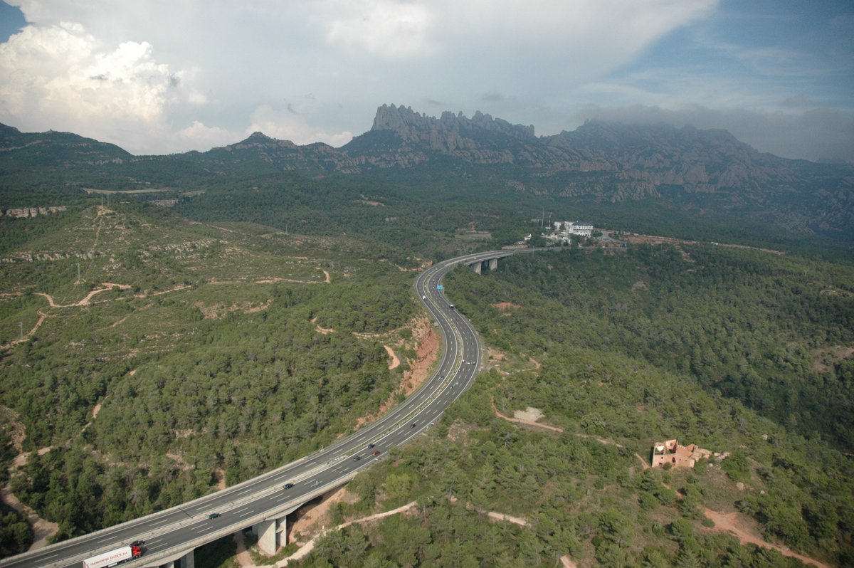 transit's tweet image. 🚘 Si t’has de desplaçar per carretera, consulta l’estat del #trànsit abans de sortir: cit.transit.gencat.cat

👉 Al volant, no corris, màxima prudència i evita distraccions!
#SCT #CapRisc