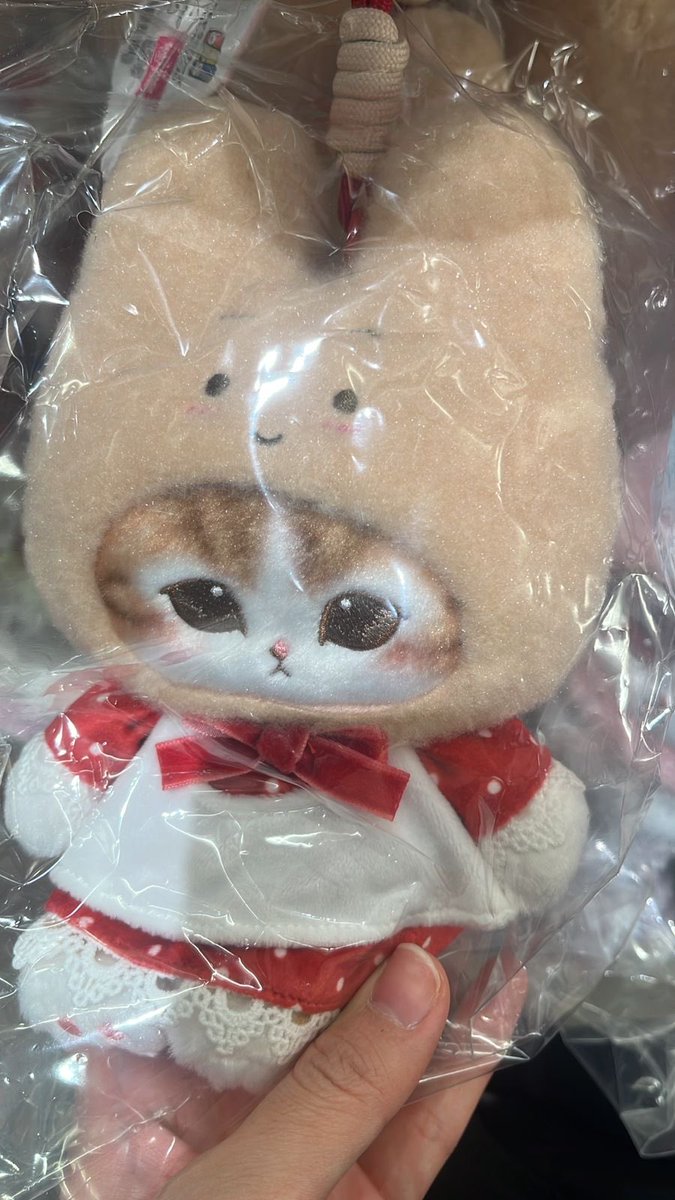 naloyjani tweet media