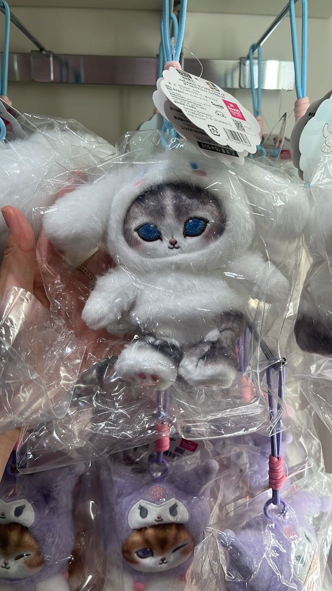 naloyjani tweet media