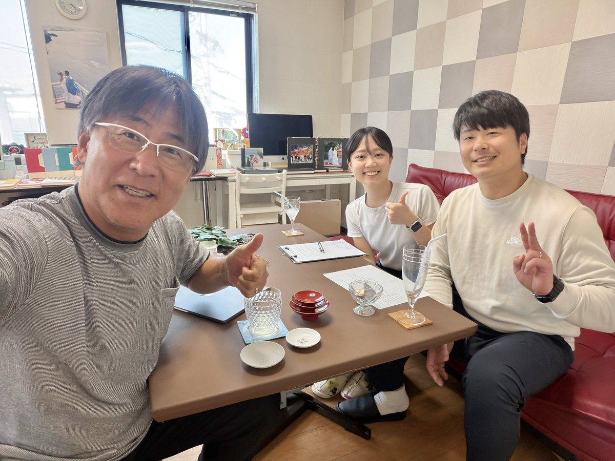 赤い炊飯⭐️ジャー（プロカメラマンの日常や仕事など色々なキキフォトワークス） tweet media