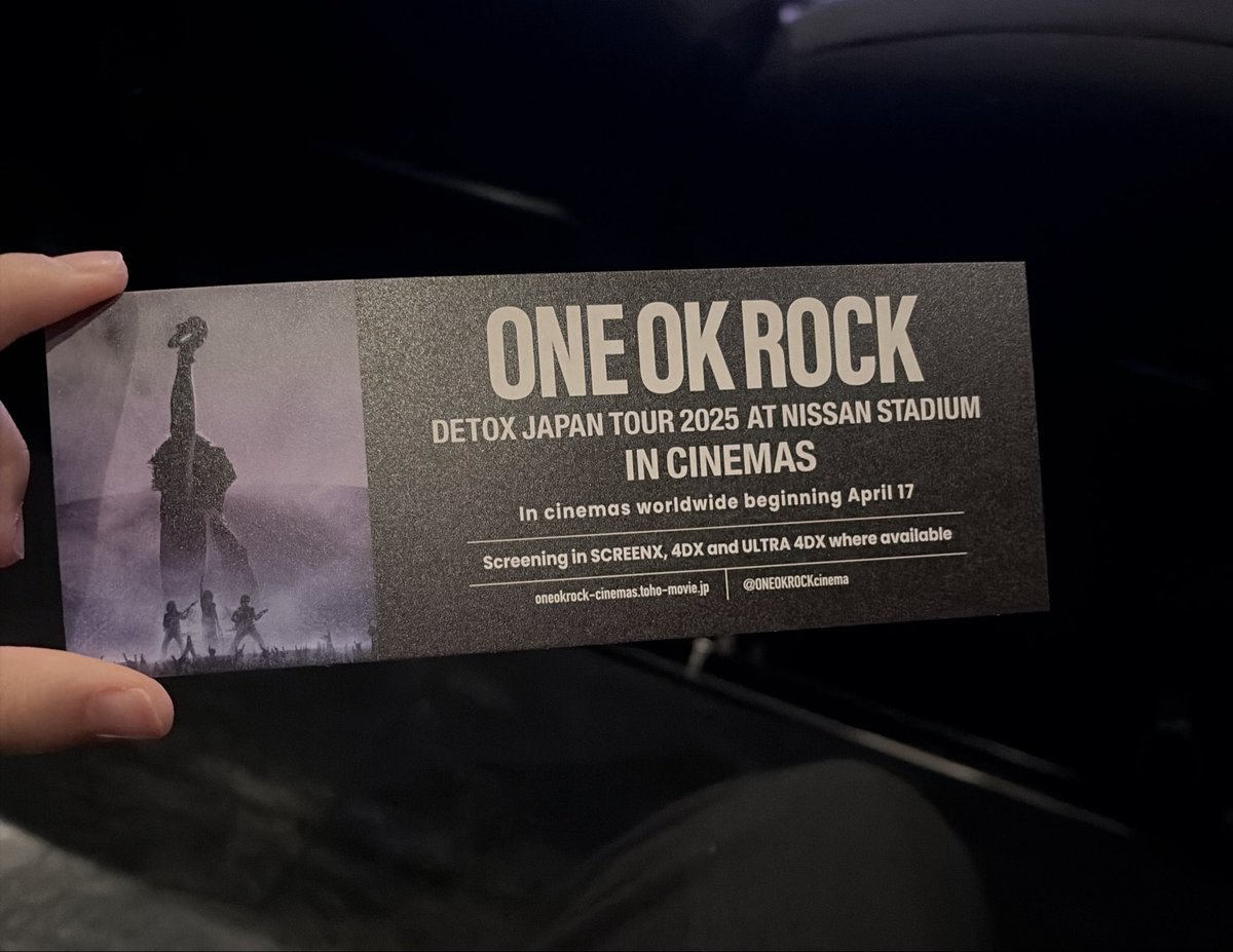 mopekkle's tweet photo. ワンオクのライブを映画館で観られて最高に幸せ😭

映像ごしでも伝わるTakaの気迫に満ちた姿をみてパワーもらえた💪
明日からも頑張って、世の中にも自分にも負けずに生きていこうって思えた！

改めてONEOKROCKの音楽が、ひとつひとつの言葉が大好きだと実感できた時間でした！

#ワンオク映画感想CP https://t.co/gdkTADWfZ6