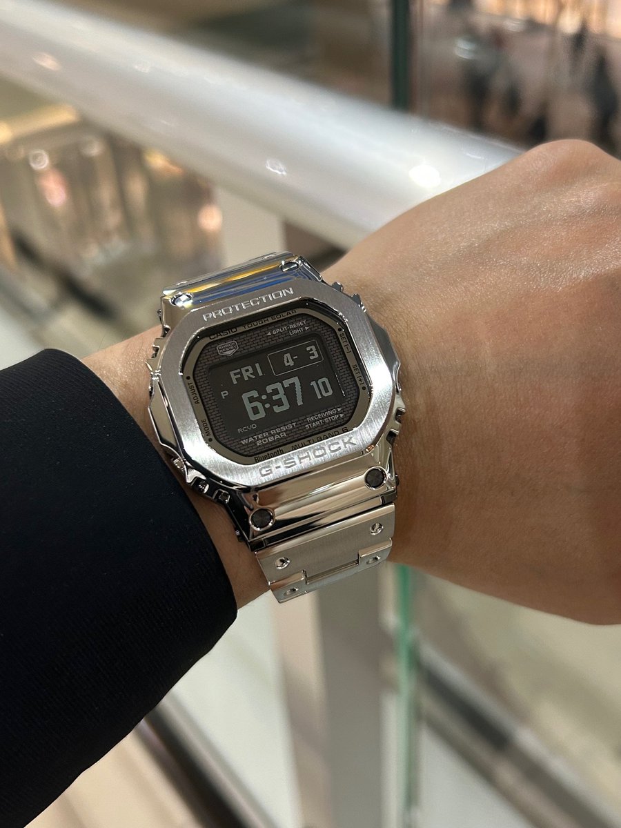 ISUZUGTime's tweet image. 売り切れ後免💥早い者勝ち‼️
大人気フルメタルシリーズ再入荷✨
先着順にてご案内しています🌟
注文時備考欄に「X投稿を見た」でノベルティ先着プレゼント🎁✨
eye-eye-isuzu.co.jp/collections/al…
#gshock #casio #ジーショック #カシオ #フルメタル #山形カシオ #限定 #レインボー #新型 #腕時計 #MIP液晶