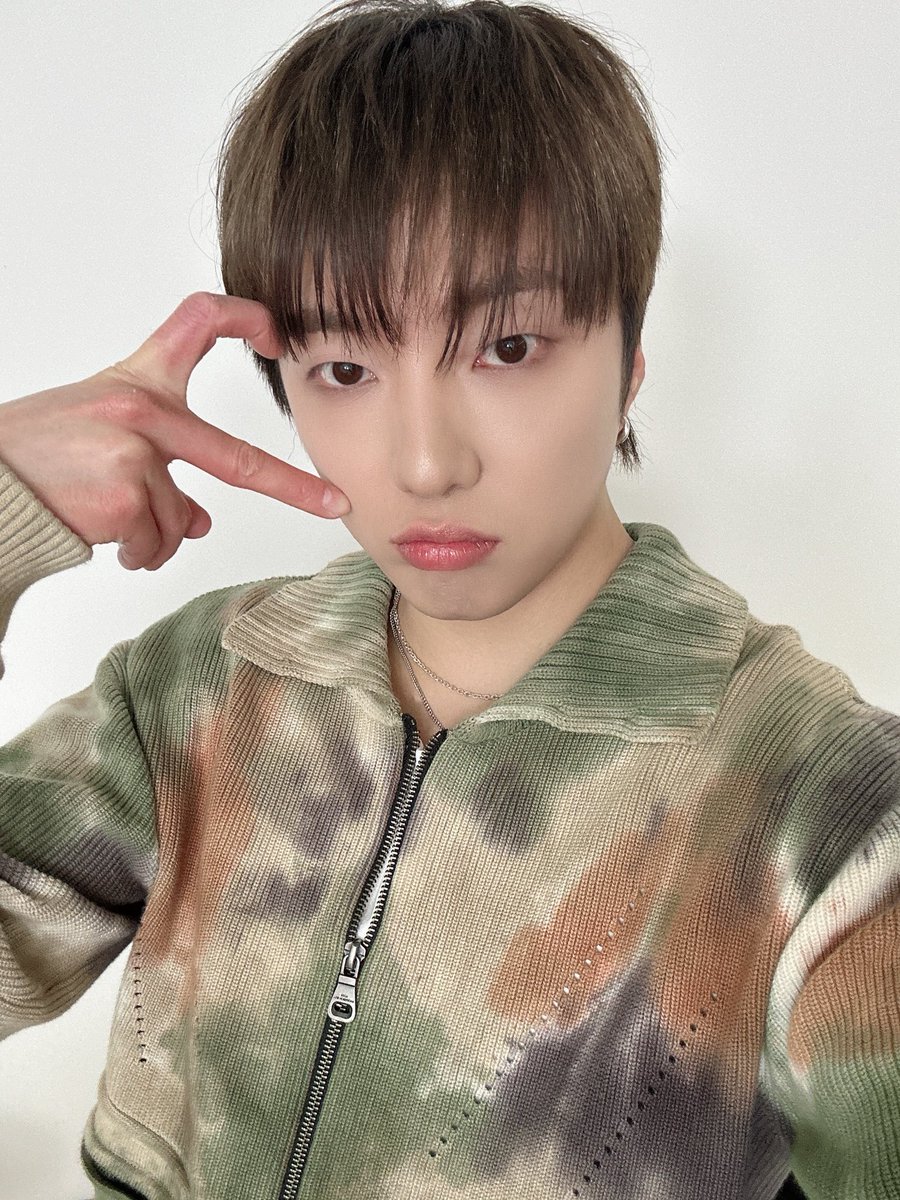 🐾 ᥫ᭡ tweet media