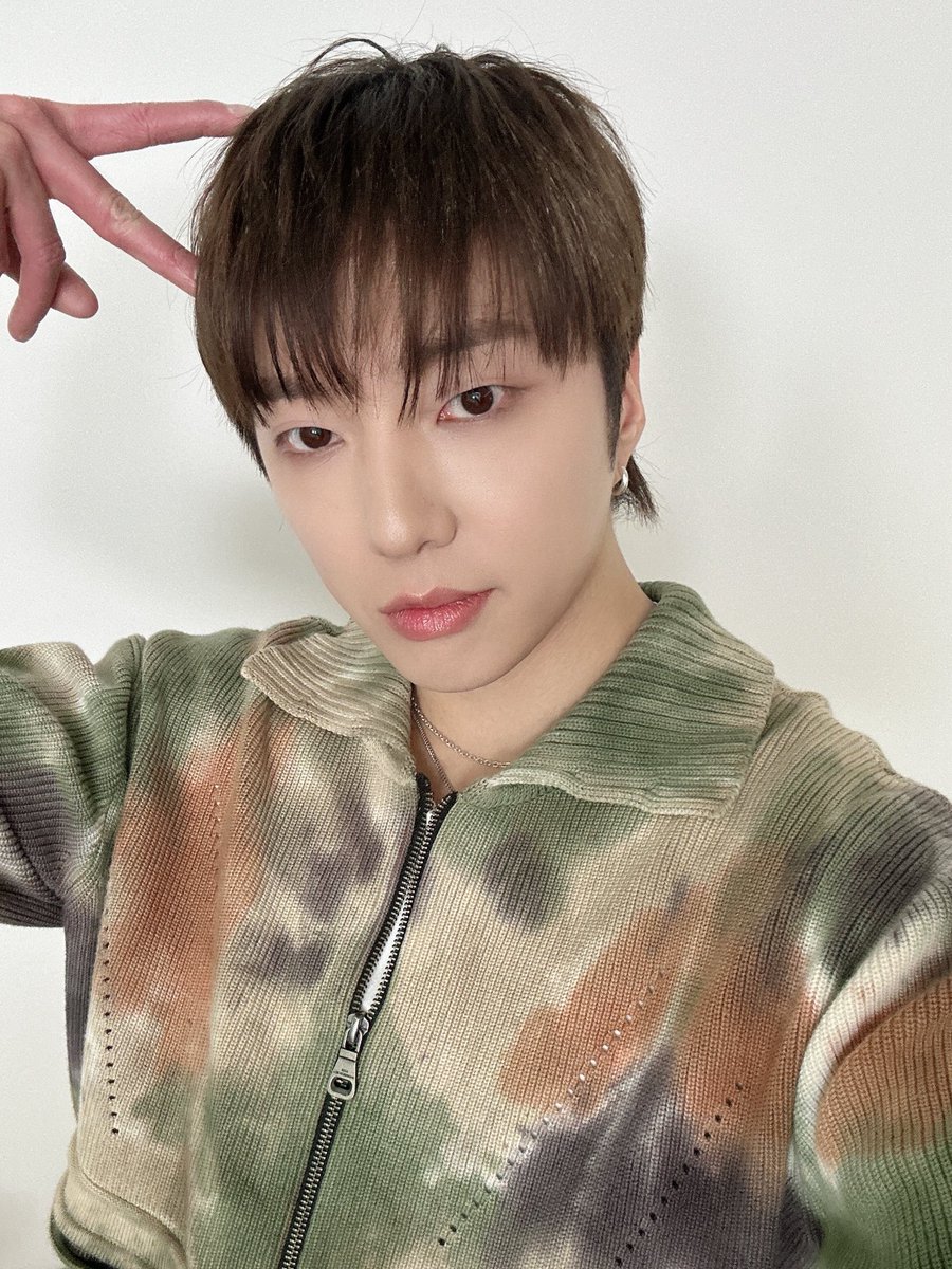 🐾 ᥫ᭡ tweet media