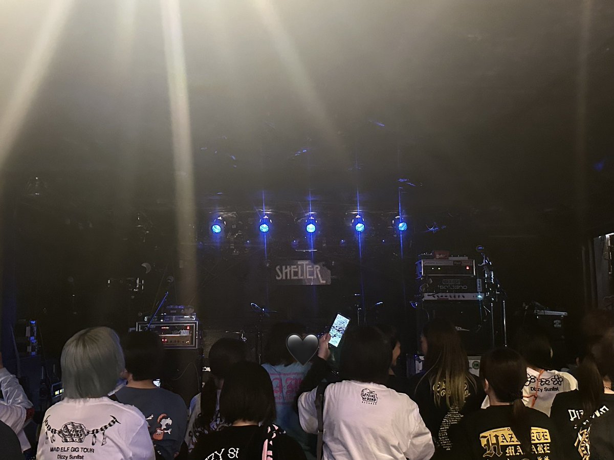 ステージが見やすくて空気がきれい❣️
PUNK ROCK GIRLS❣️でぃじーちゃん久々~🥹💖