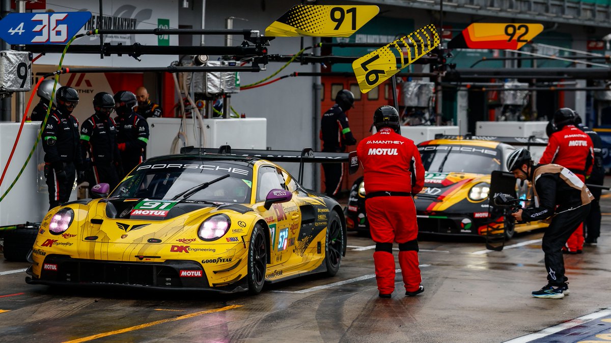 How much Porsche action do you want to see this weekend? To put it briefly: there's A LOT going on! 😄
🇮🇹 <a href="/FIAWEC/">FIA World Endurance Championship</a> &amp; <a href="/CarreraCupDE/">Porsche Sixt Carrera Cup Deutschland</a> at Imola.
🇺🇸 <a href="/IMSA/">IMSA</a> &amp; #CarreraCupNA at Long Beach.
🇩🇪 <a href="/24hNBR/">ADAC RAVENOL 24h Nürburgring</a> Qualifiers.
🇧🇪 @24hSERIES at Spa.
👇