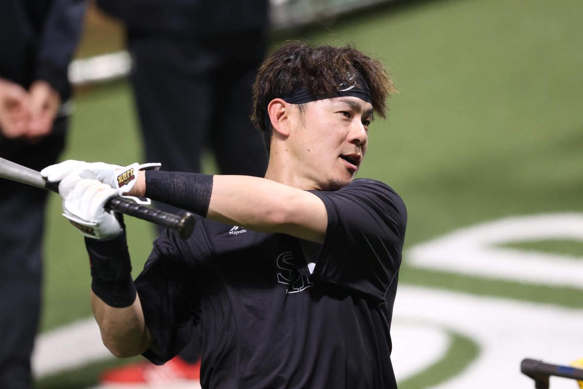 takafullc2's tweet image. 【スタメン】
4月18日vsオリックス @ みずほPayPayドーム

1中 周東佑京
2指 近藤健介
3三 栗原陵矢
4左 柳田悠岐
5一 山川穂高
6右 柳町達
7遊 川瀬晃
8捕 海野隆司
9二 牧原大成
投 上沢直之

#sbhawks #鷹フル