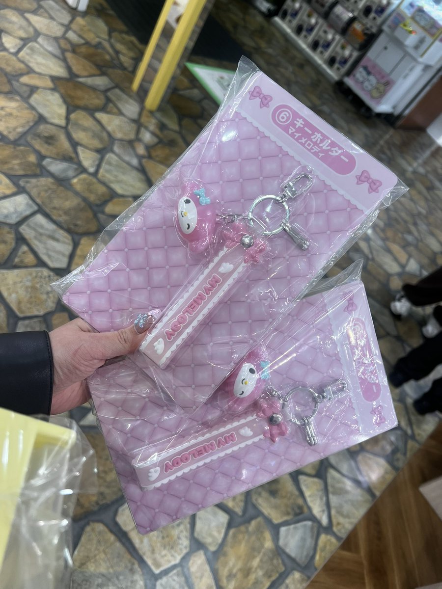 すみれ tweet media