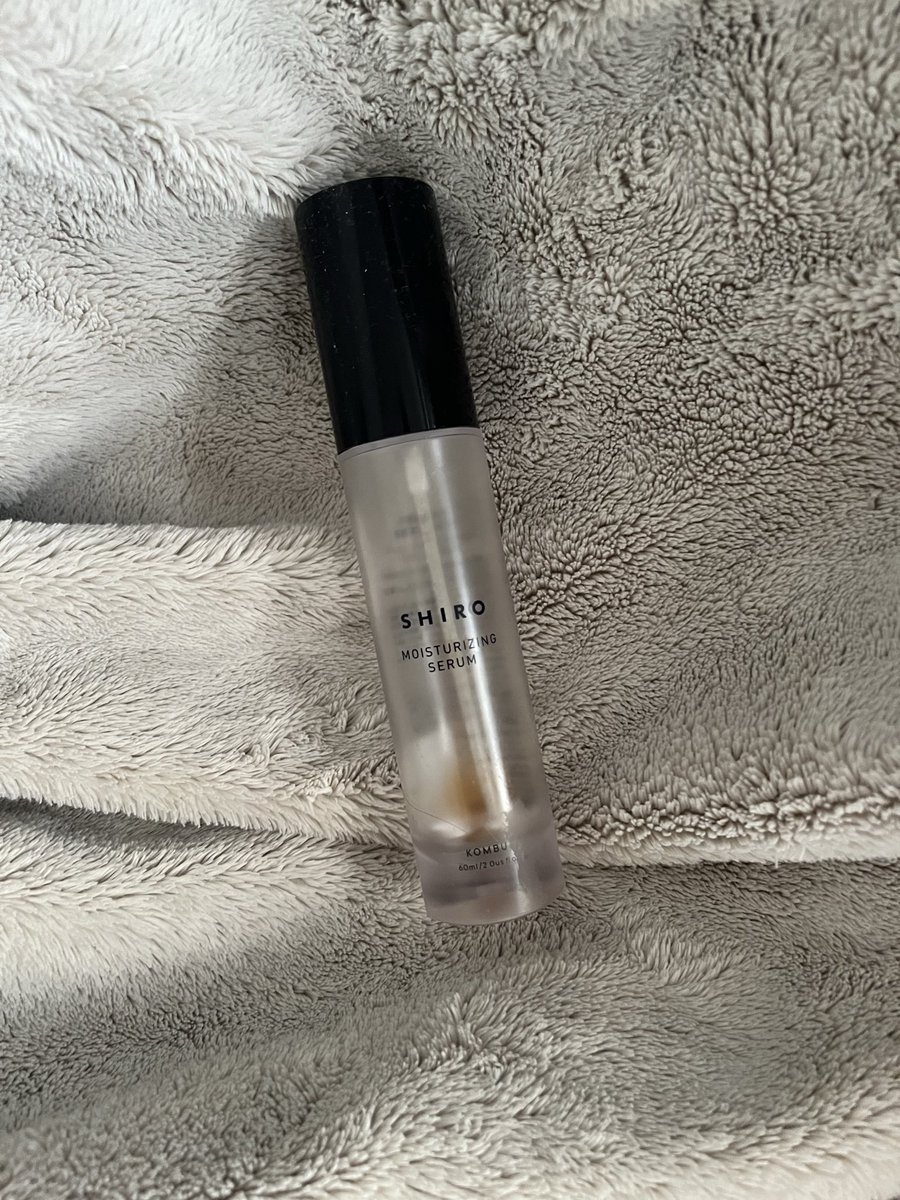 skinlogcare's tweet photo. 【SHIRO がご���昆布美容液】
ふるさと納税でゲットした美容液。昆布効果もあり、結構ヌルヌルするテクスチャ。すぐに肌に浸透してくれて良い。ただ、6000円分の効果あるかって���われると悩ましい。
#使い切りスキンケア
#SHIRO https://t.co/683y9D2zQE