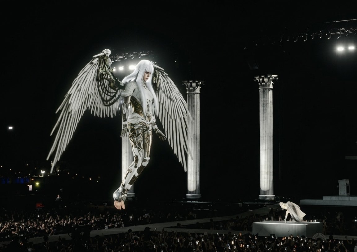 𝐴𝑟𝑖𝑎𓃠🪽 tweet media