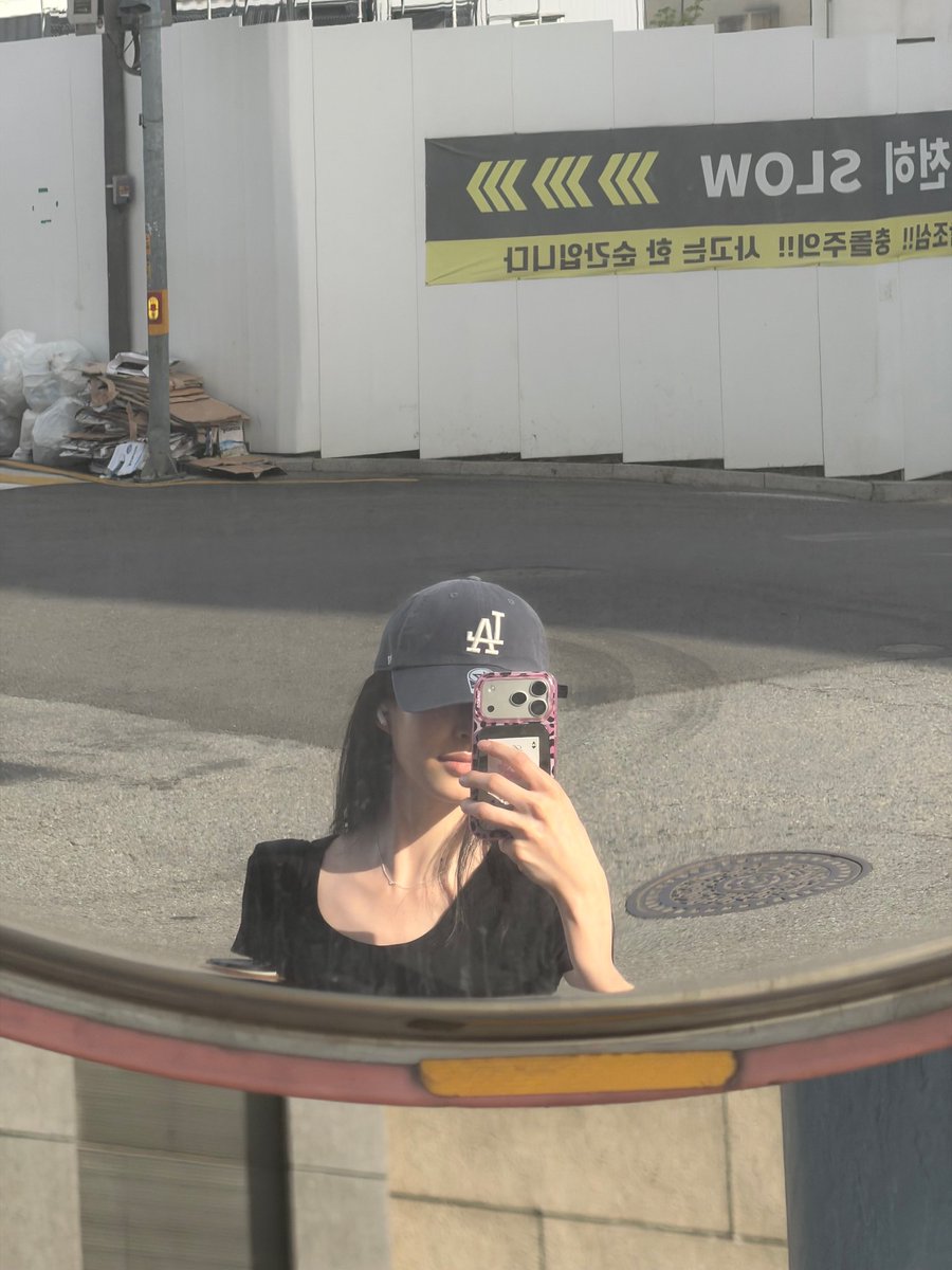 민주저장소 tweet media