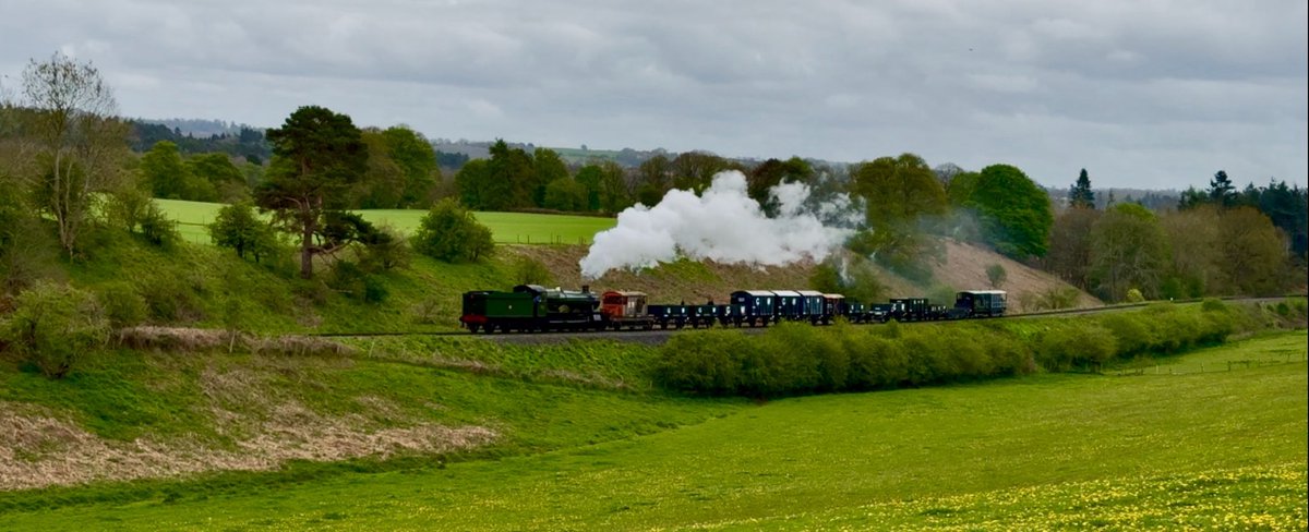 Iskra1234's tweet image. A few photos from the excellent @svrofficialsite Spring Steam gala on the classic #GWR branchline

71000 Duke of Gloucester
Pannier 7714
4930 Hagley Hall on the goods
GWR 813 &amp;amp; 1450

#steam #train #railway #trainspotting