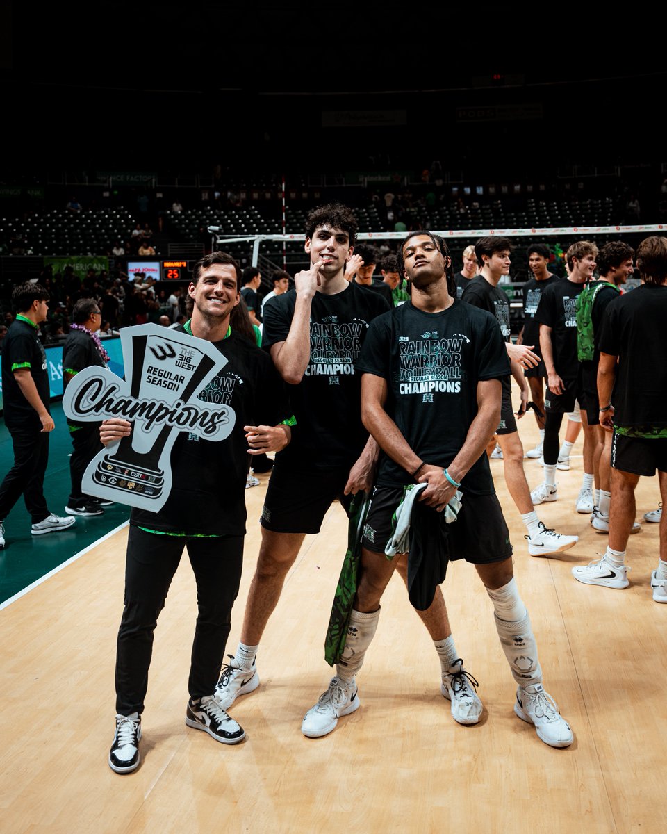 HawaiiMensVB's tweet photo. Back on top ⛰️

#WarriorBall26 x #GoBows https://t.co/Imqye1luxy