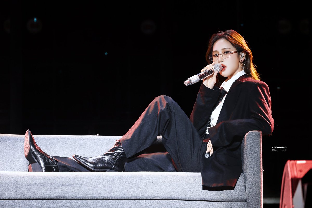 codomain·叶芷妤 tweet media