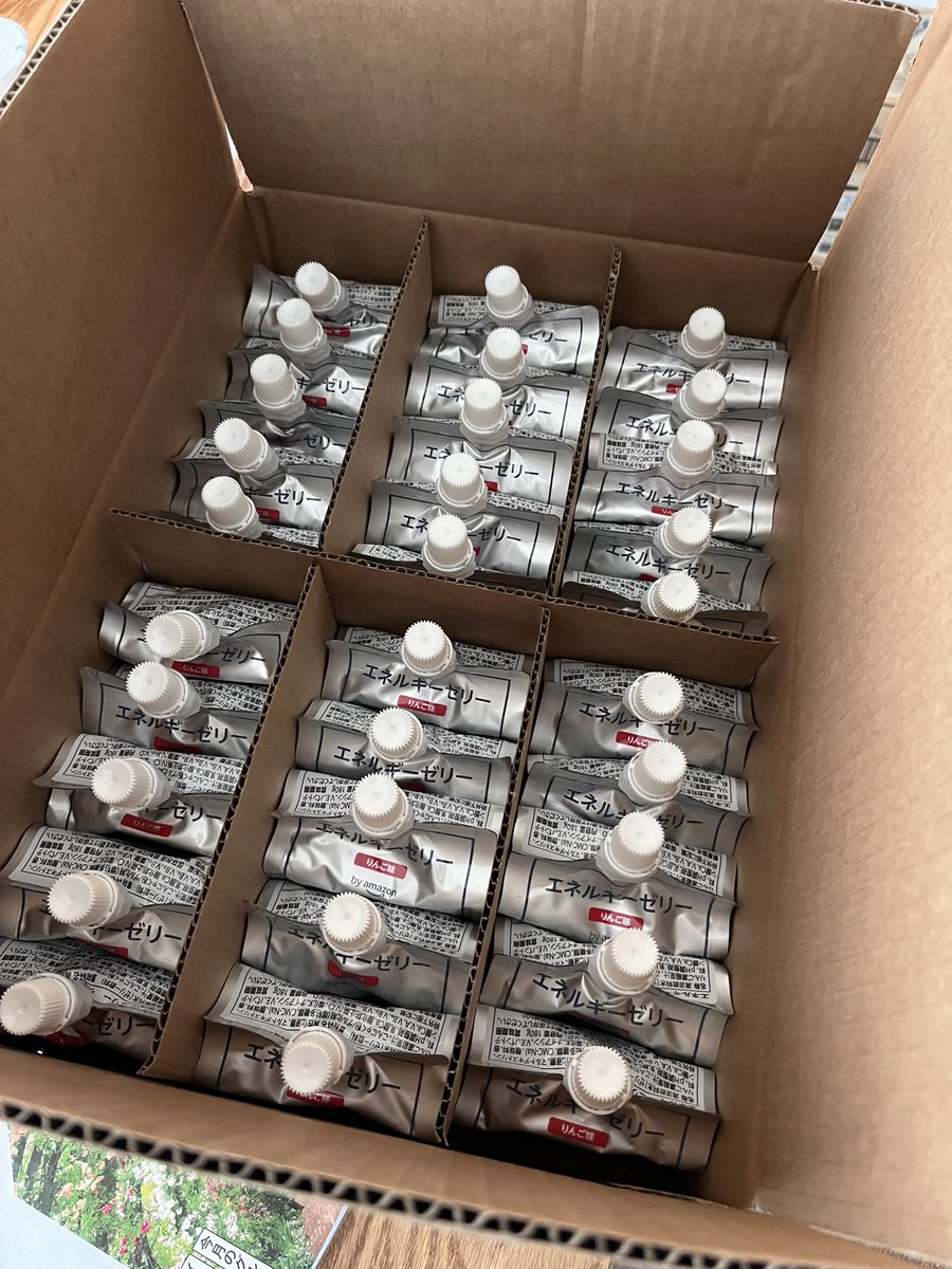 gaginga2's tweet photo. ゼリー飲料30個入りを買ったら、兵馬俑みたいだった https://t.co/LPVi1mkvek