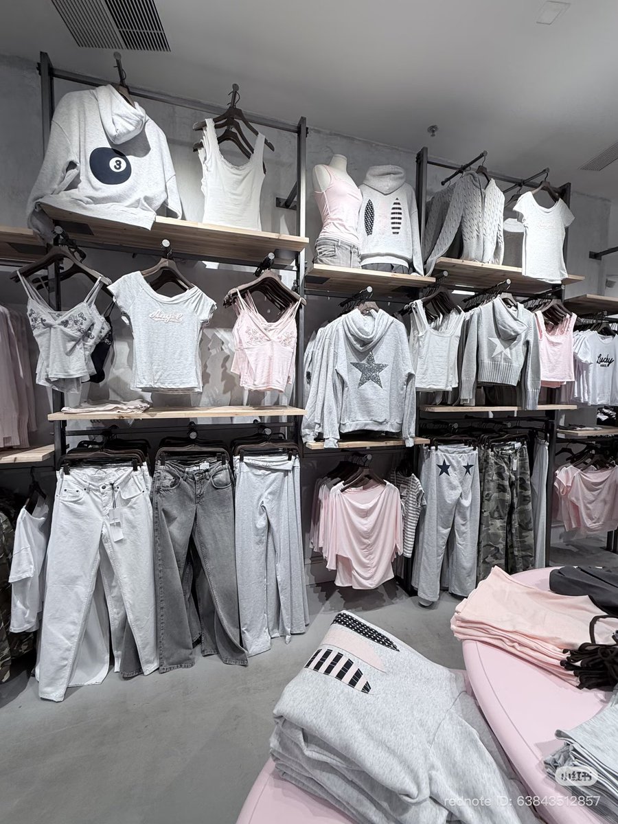 tttenlee10's tweet image. ⋆รับหิ้ว เซี่ยงไฮ้ SHANGHAI 🇨🇳
ถึงไทย 27/4

subdued 
wings hoodie 1,990.-
tank top 700.-

สินค้าอื่นๆสอบถาม dm / line
#รับหิ้วเซี่ยงไฮ้ #subduedthailand #subdued #รับหิ้วsubdued #brandymelville