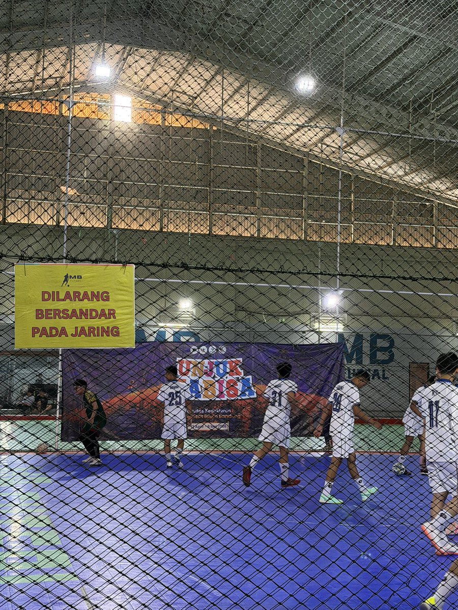 𝓐. 🩺 tweet media