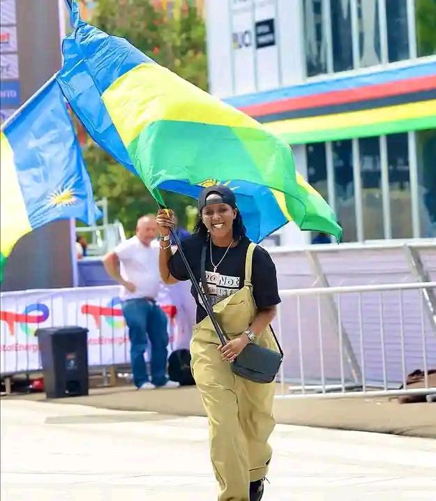 DSindihebura's tweet image. #Stop: Ibinyamakuru vyinshi vyo mu #Rwanda nka isimbi,@Imvaho_Nshya nimukore amakuru mureke kubesha. @dj_iraa avuka @Gitega ndamuzi niba yarabivuze uko mwavyanditse namenyeko atasi idahamba.Napfe yipfane igihugu cacu ntaco cahomvye kuko ntigipfakara.@DNiyoncungu @david_bayingana