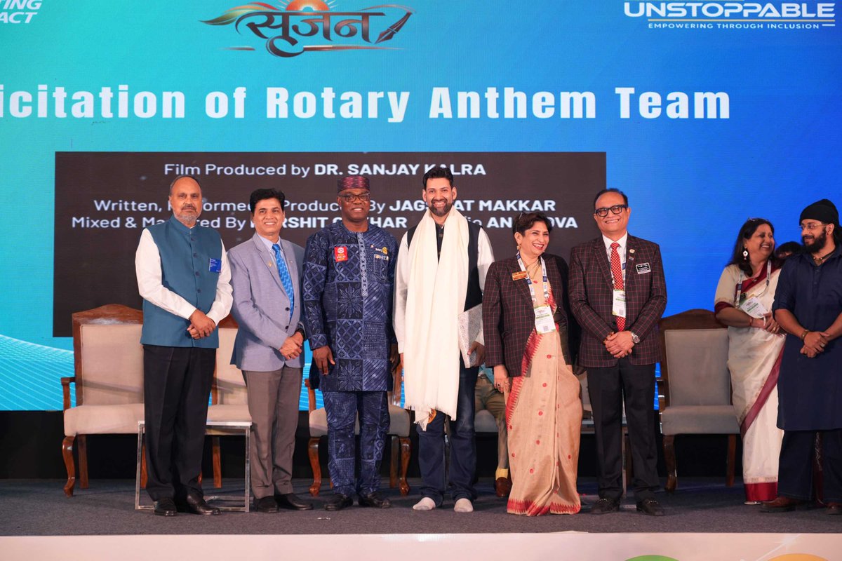 pinakamediawork's tweet photo. (2/2 हिंदी) रोटरी इंटरनेशनल नेतृत्व द्वारा ओजस्वी शर्मा सम्मानित | अप्रैल, 2026 
राष्ट्रीय पुरस्कार विजेता फिल्म निर्देशक ओजस्वी शर्मा को रोटरी इंटरनेशनल के निर्वाचित अध्यक्ष (2026-27), ओलेयिंका हकीम बाबालोला द्वारा सम्मानित किया गया। 
https://t.co/Yrbo2w39RH https://t.co/dcxFl8COqD