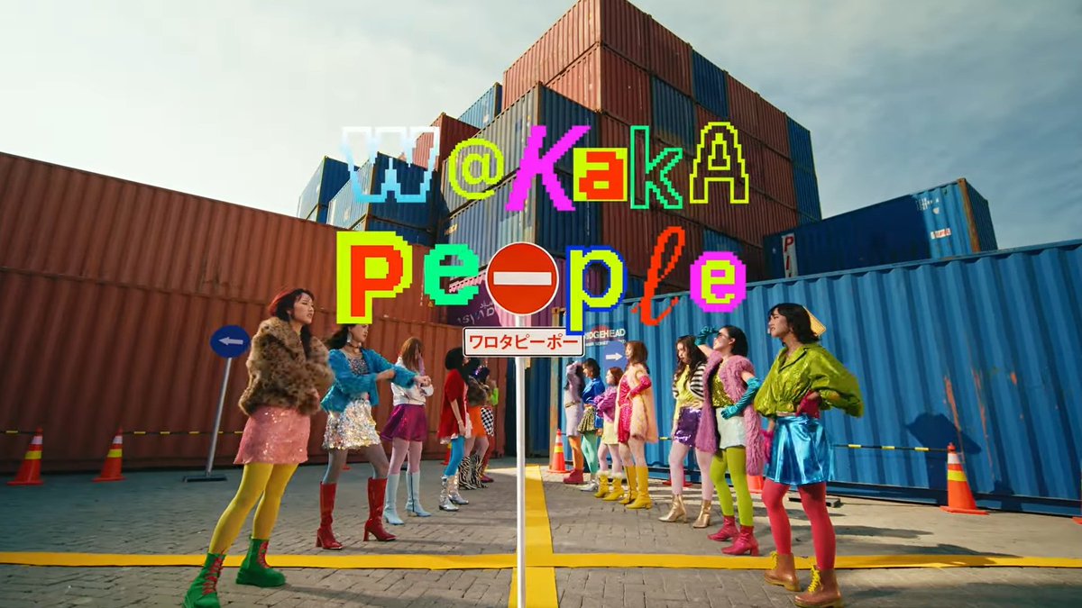 afnanboma10's tweet photo. Walaupun sama syuting di 1 latar, tapi MV versi #JKT48Dream ini production valuenya kerasa lebih gede, dan bikin MVnya lebih eksploratif. Ga serapih versi Passion tapi gebrakannya buat ngasih visual yg stylist+chaotic, bikin ini jadi salah satu MV JKT48 yang paling unik.
9/10 https://t.co/tqWHprl9I9
