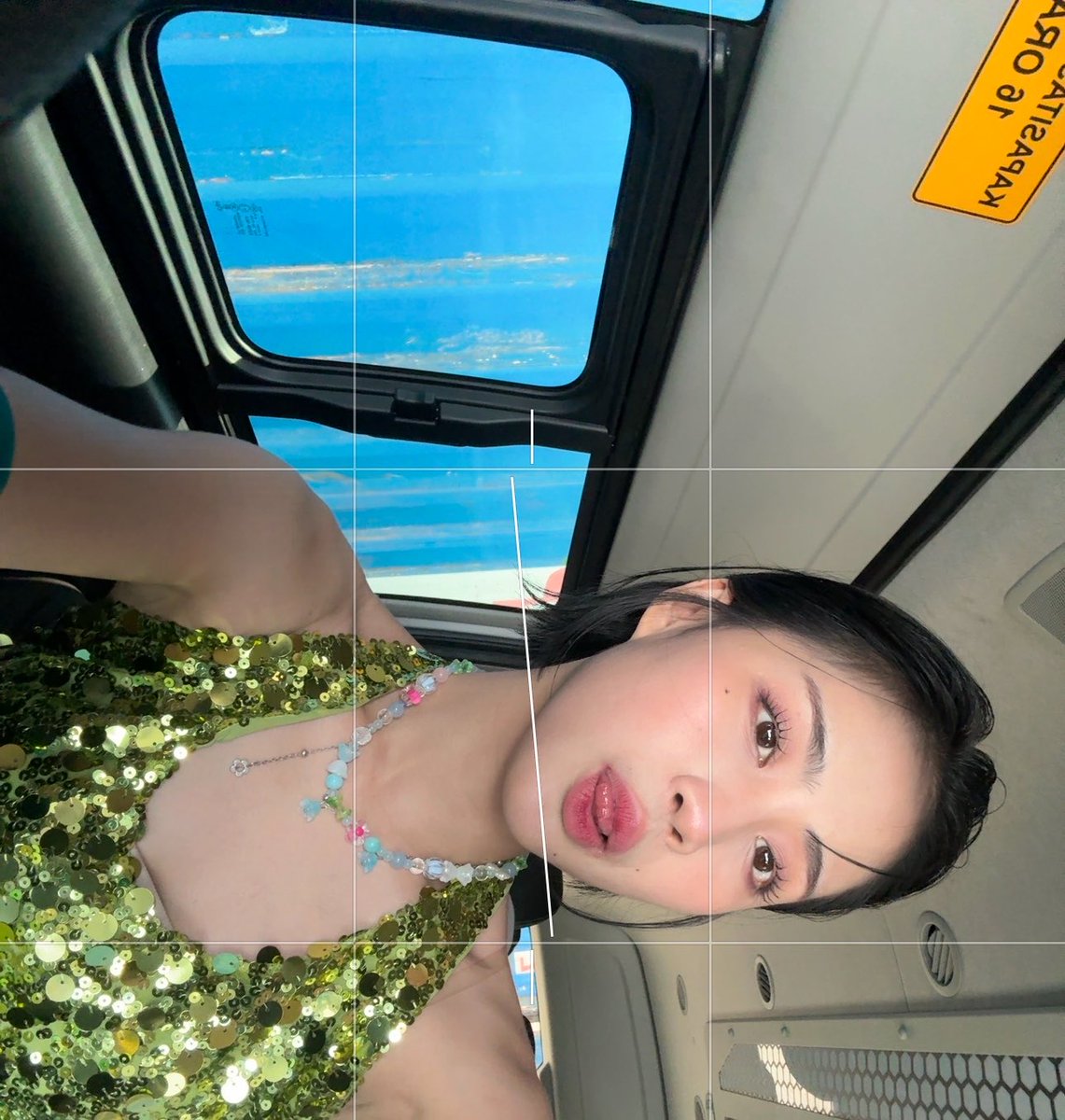 gabriela abigail tweet media
