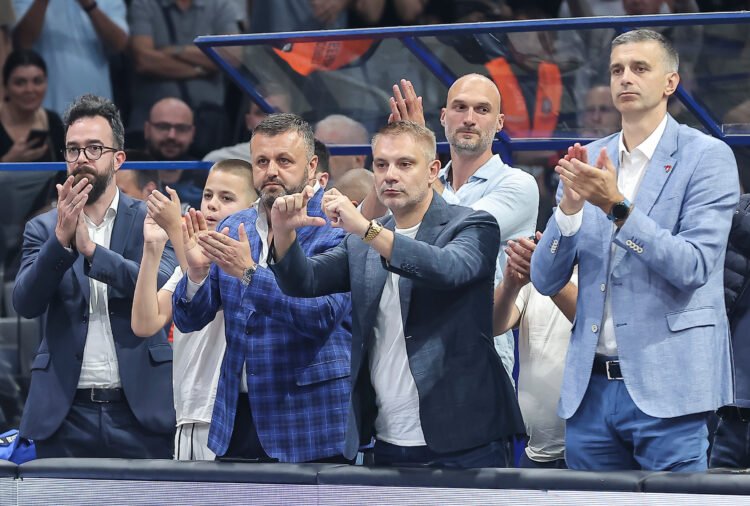 ZMAJ 🔴⚪⭐⭐⭐ tweet media