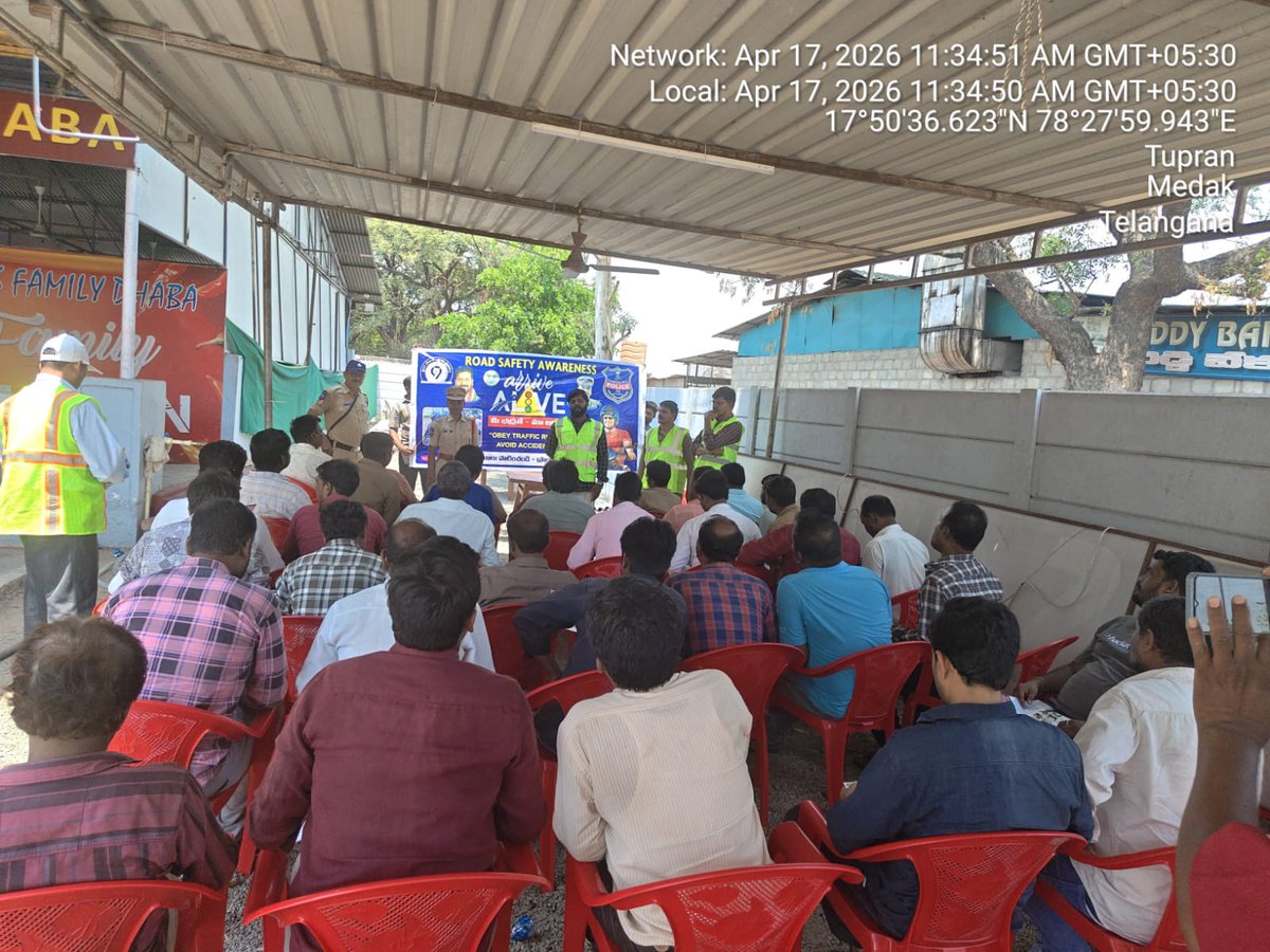 ShoToopran's tweet photo. OnApril 17 2016, at SonyDhaba near ToopranBypass, Road Safety Officers,villagers,officials, and police conducted a"Golden Hour Response"program during the road safety campaign's 4thPhaseDay 5.Awareness was raised onthe Golden Hour's importance and road rules,followed by a pledge. https://t.co/pYKMC9BD2e