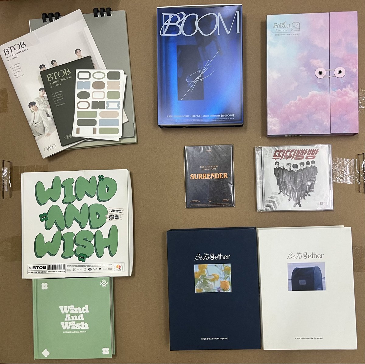 dayanna__66's tweet photo. WTS BTOB Unsealed Album MY‼️🇲🇾

🚫No joy buyer
🚫No scammer (will be block immediately)

🍀My own album want to let go
🍀Every album has PC in it
🍀Any purchase will get freegift!!

#pasarBTOBMY #btob #pasarBTOB #album #kpop #kpopfyp https://t.co/16Fci5E3si