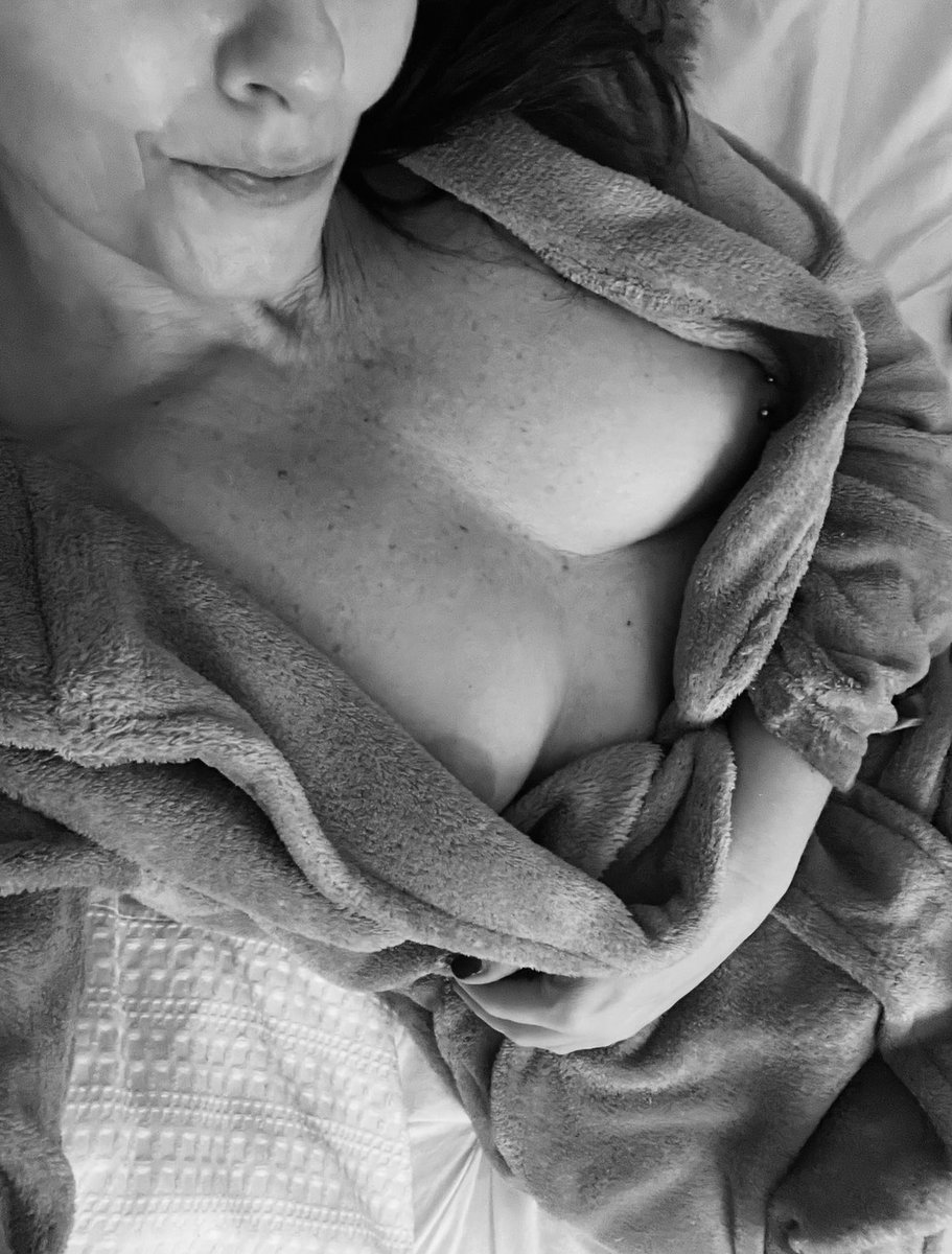 LusciousL tweet media