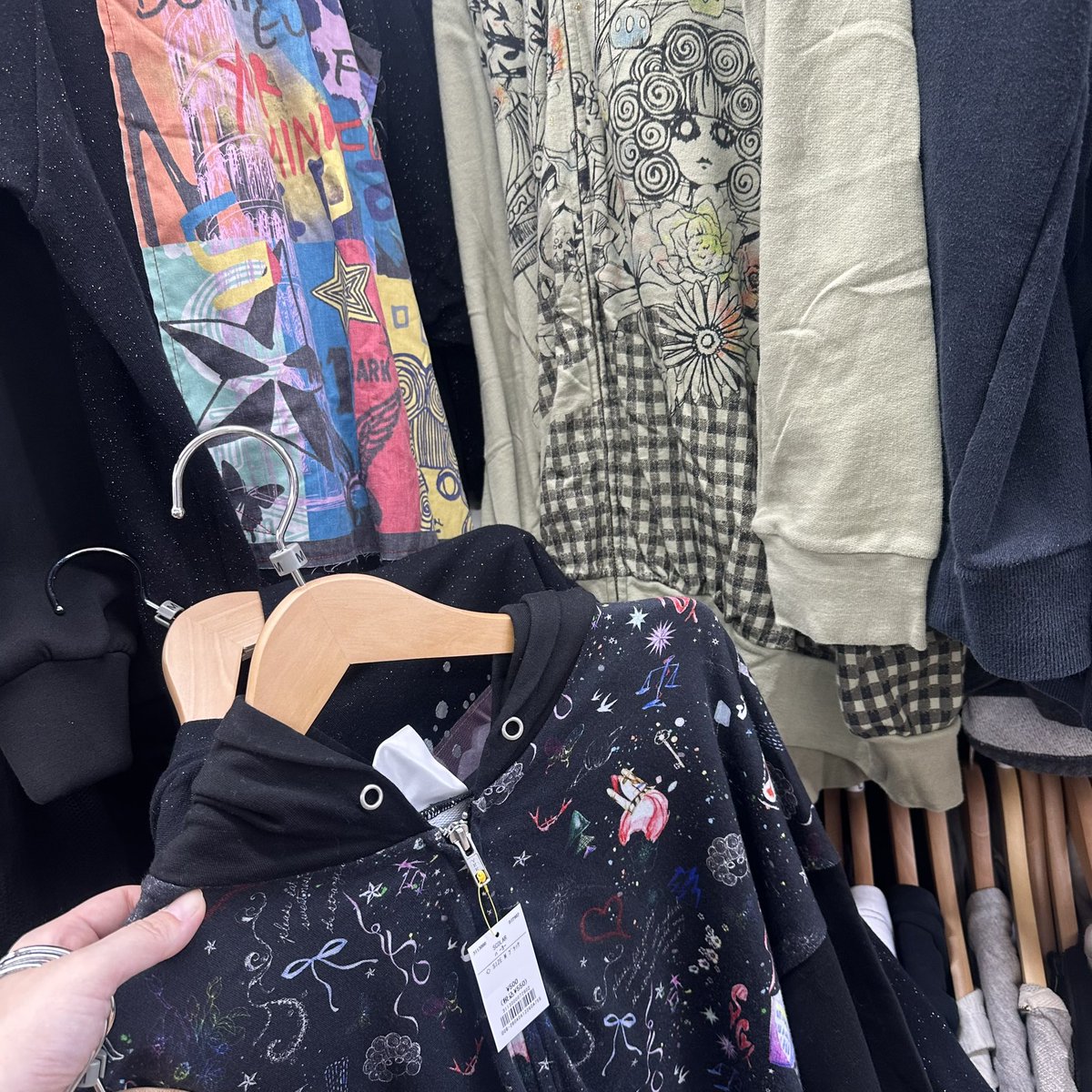 りりこ@古着せどらー👗 酒女 💃 tweet media