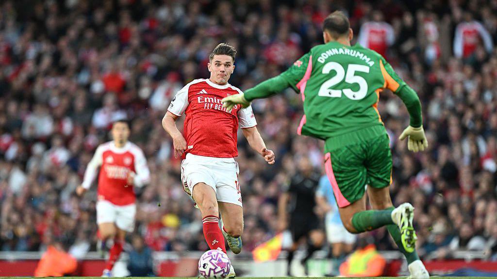 Arsenalnewschan's tweet image. 🗣️Mikel Arteta was not having it when asked if #Arsenal were going to play for a draw at The Etihad against City this weekend: “We want to win the game. We are there to win the game. We haven’t talked about a draw. We need to win the game. And we are preparing to win the game.