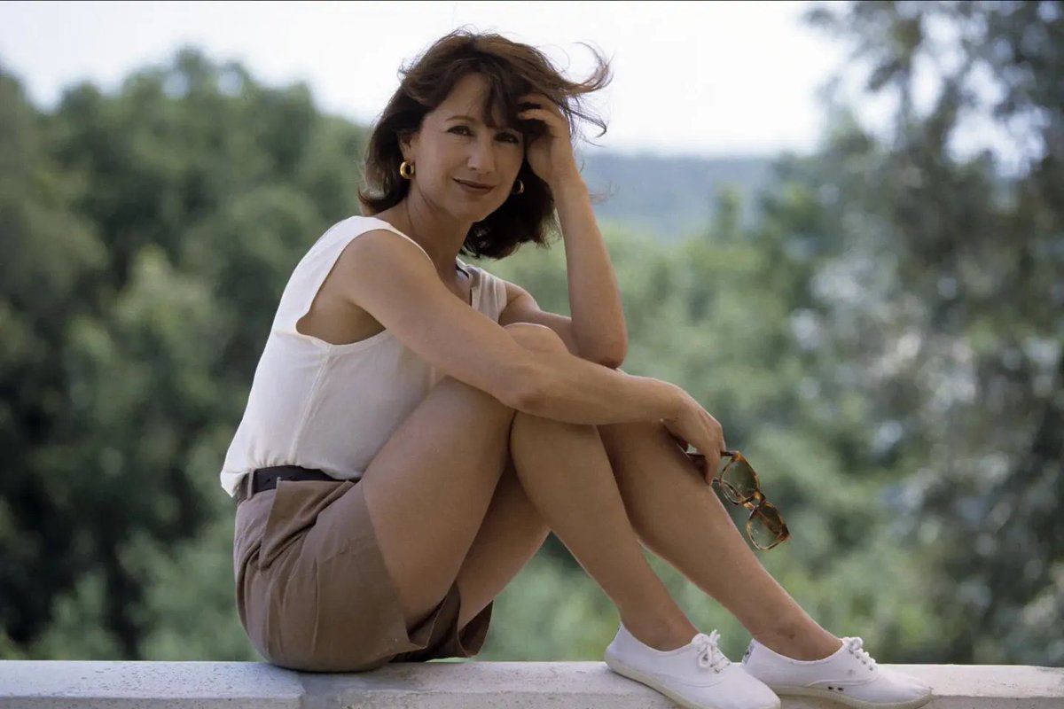 TheNancyRoc's tweet image. Le choc… 💔
 Nathalie Baye s’est éteinte à 77 ans. L’élégance, le talent, une immense actrice du cinéma français disparaît.
4 César, une Coupe Volpi, et des rôles inoubliables…
Un pan du cinéma s’en va. 🎬 #RIP #NRoc

leparisien.fr/culture-loisir…