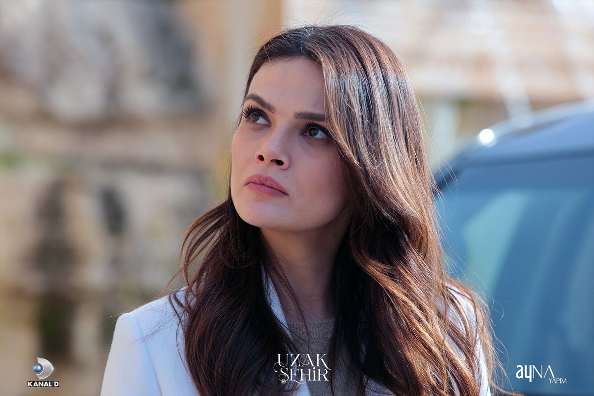 Uzaksehirdizi's tweet image. 58. bölümün ilk set kareleri sizlerle. 
 
#UzakŞehir yeni bölümüyle pazartesi 20.00’de #KanalD’de!
 
@ayna_yapim @ayyapim @KanalD