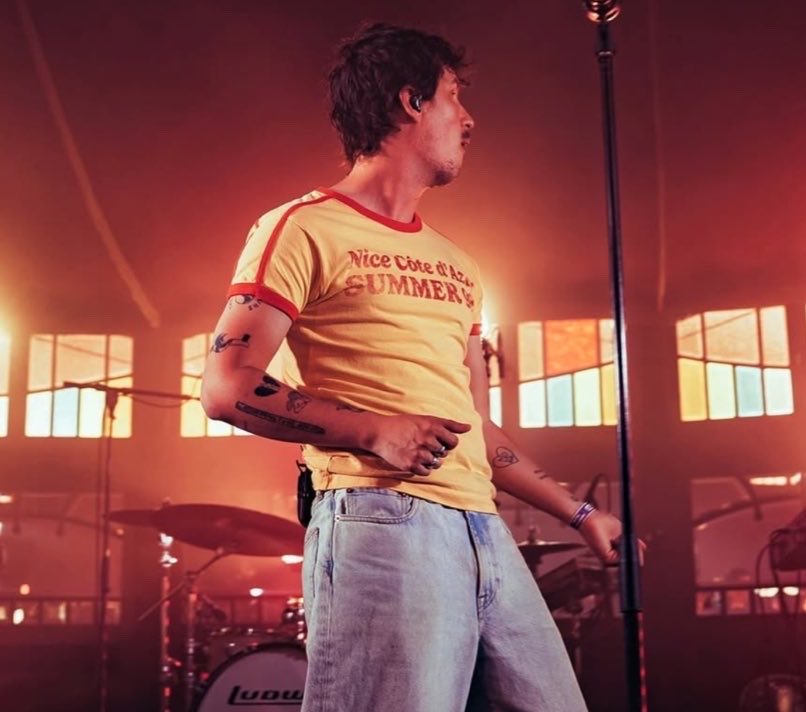 dems ꩜ tweet media