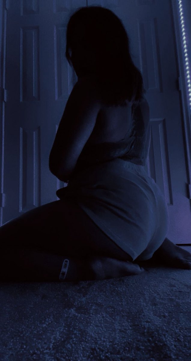 lovealwaysbambi's tweet photo. new to #nsfwtwt 
☀️bambi 
☀️pan 
☀️switch
☀️kinks? all of em’
☀️dms open, pls don’t be creepy<3
☀️ 27
☀️she/they

-
like &amp; retweet to be moots maybe? https://t.co/Vi4Db9vqQ4
