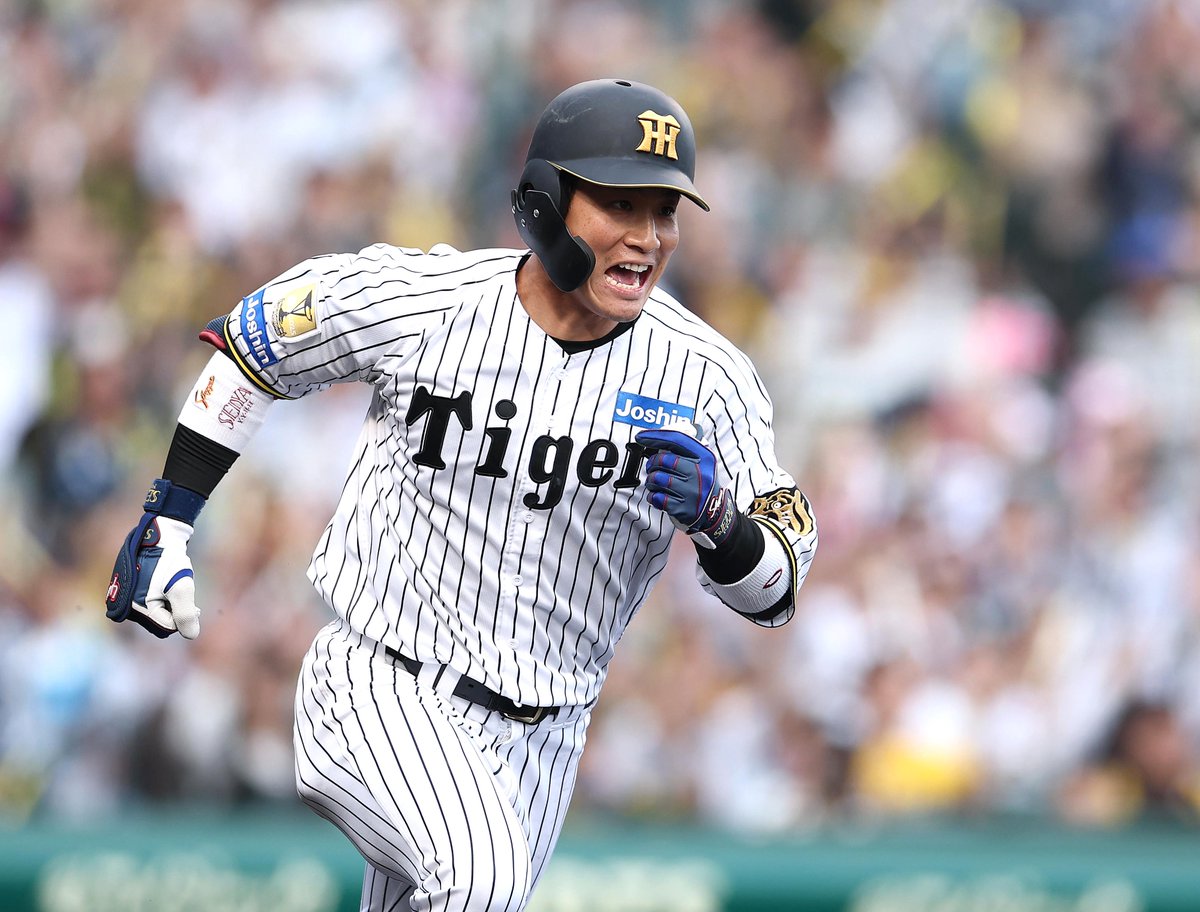 sanspo_tigers's tweet photo. 2026.4.18　中日戦     
 逆転タイムリー！　#木浪聖也　 選手！！  
#阪神 #サンスポ　 (撮影・水島啓輔) https://t.co/nG6AZYmlRU
