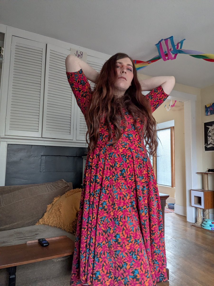 (top dog) riley 🐶🏳️‍⚧️ tweet media