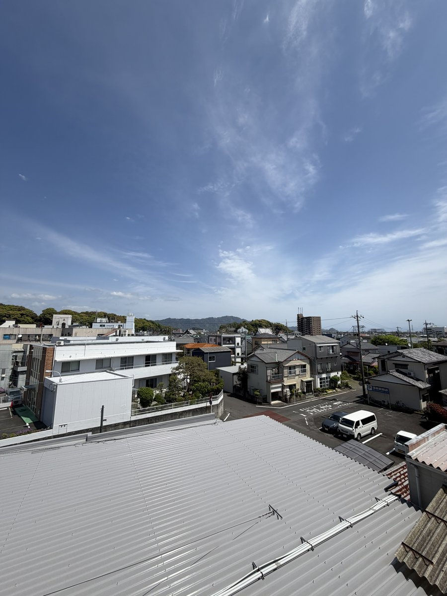 eiichi_kyo's tweet photo. 雪国泊まり込みで製作中です、アジカン後藤さんのスタジオにて https://t.co/82AS3DWjUT