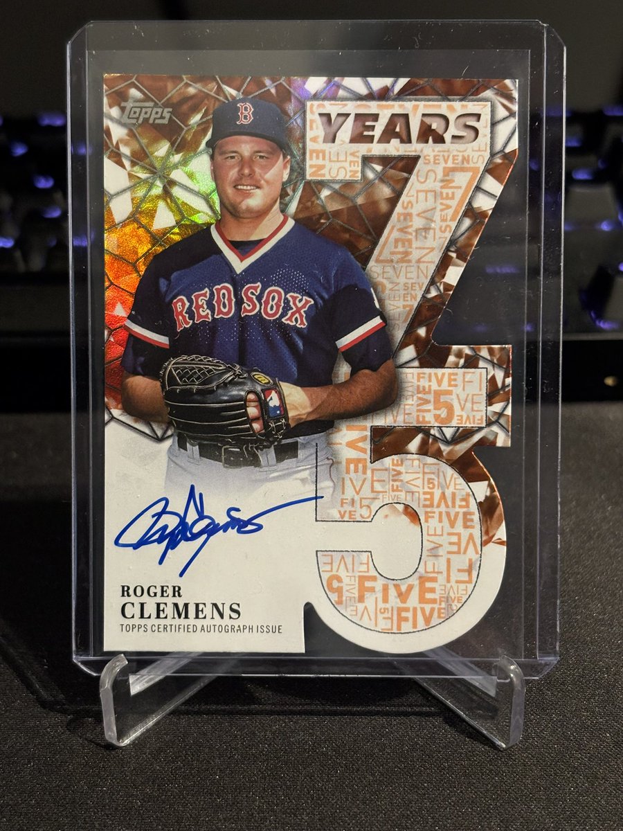 Lotski_Cards's tweet image. Check out Topps 2026 Series 1 Roger Clemens Die-Cut Auto 17/25 Boston Red Sox ebay.us/m/2Qn53c #eBay via @eBay #topps #sportscards #baseball #thehobby #mlb