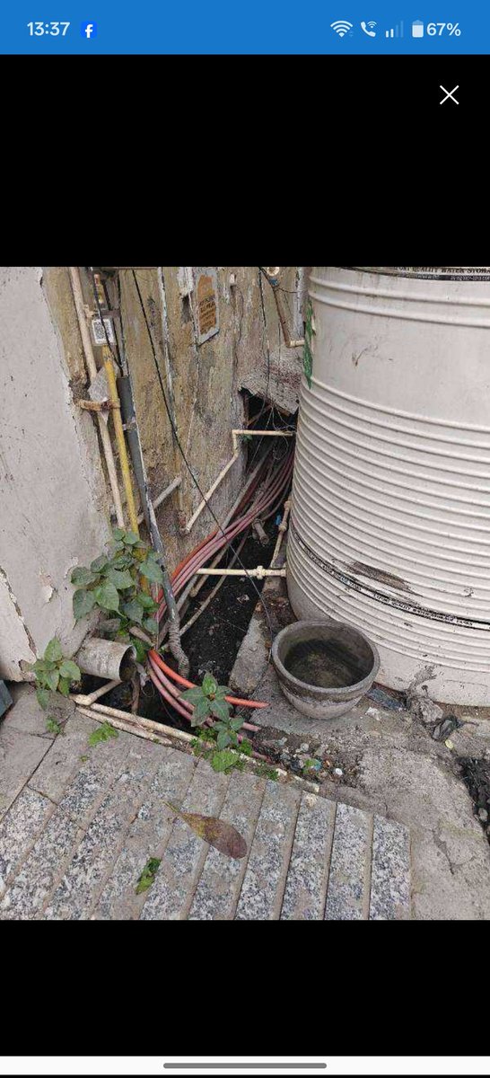 divyadas16's tweet photo. but the fraud continues.
This is not just negligence — it is deliberate cheating of Delhi residents. Senior officials must immediately enforce photo geo-tagging, strict verification, and strict action against such staff.
Stop the fake resolutions. Start real cleaning!. #MCD https://t.co/9lBoqpmcBq
