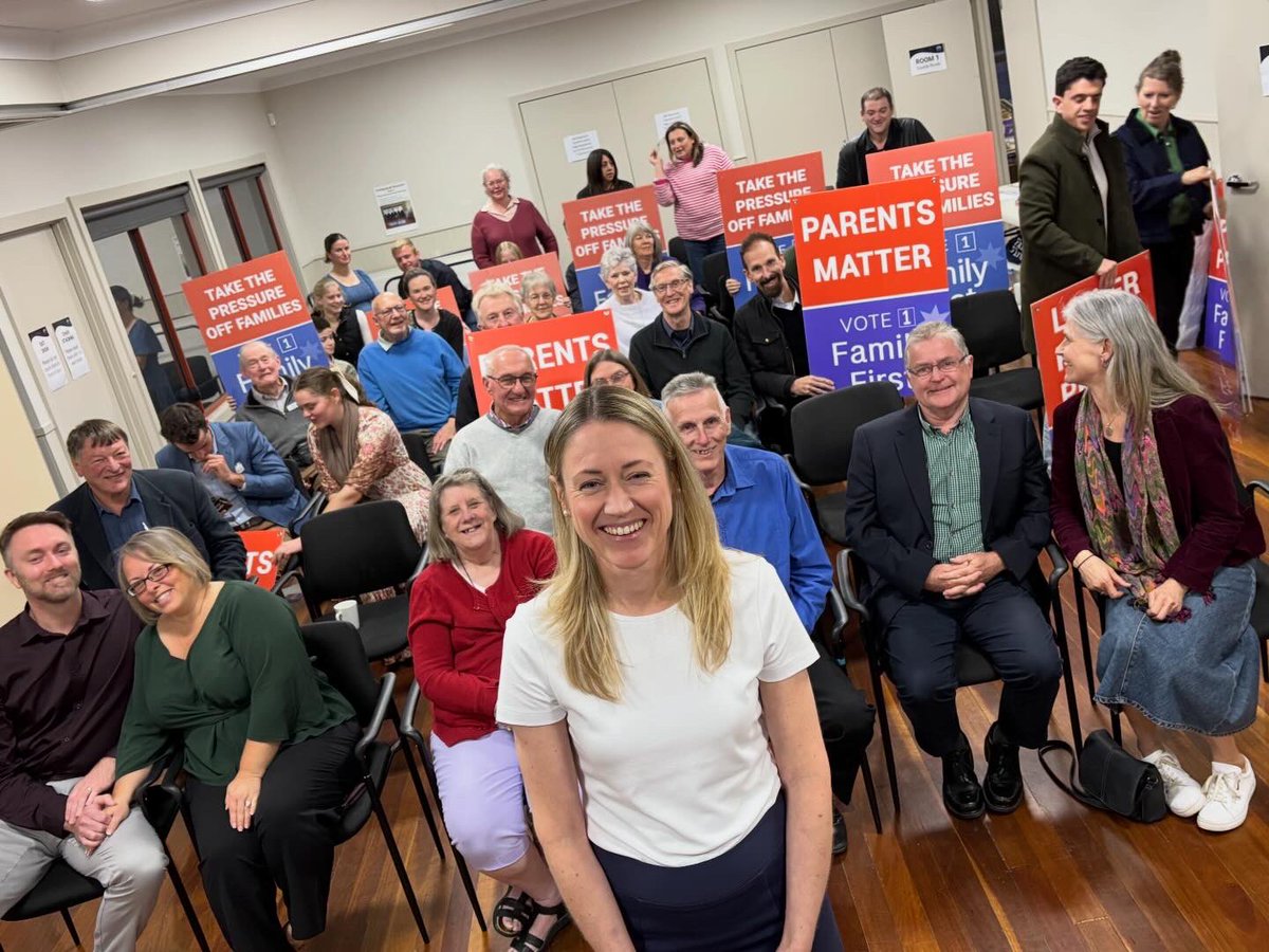 LyleShelton's tweet image. Thanks to everyone who turned out this afternoon for the launch of Family First’s campaign for Farrer. Rebecca Scriven is carrying the values that matter. #takethepressureofffamilies Vote 🗳️ 1 #FamilyFirst