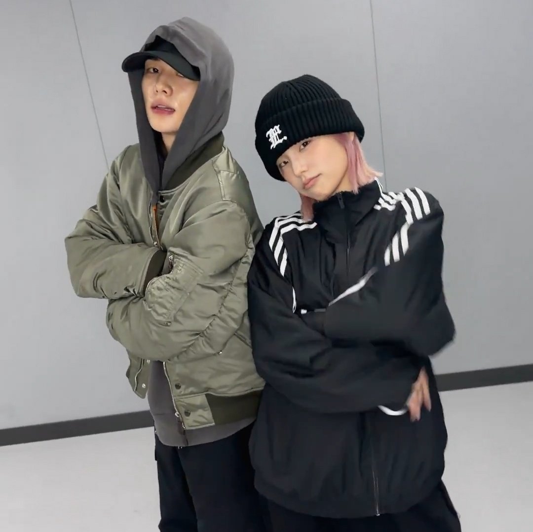 SKZ Crave tweet media