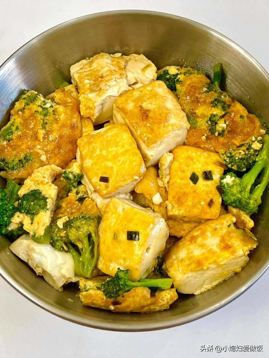 WAKA 💫 tweet media