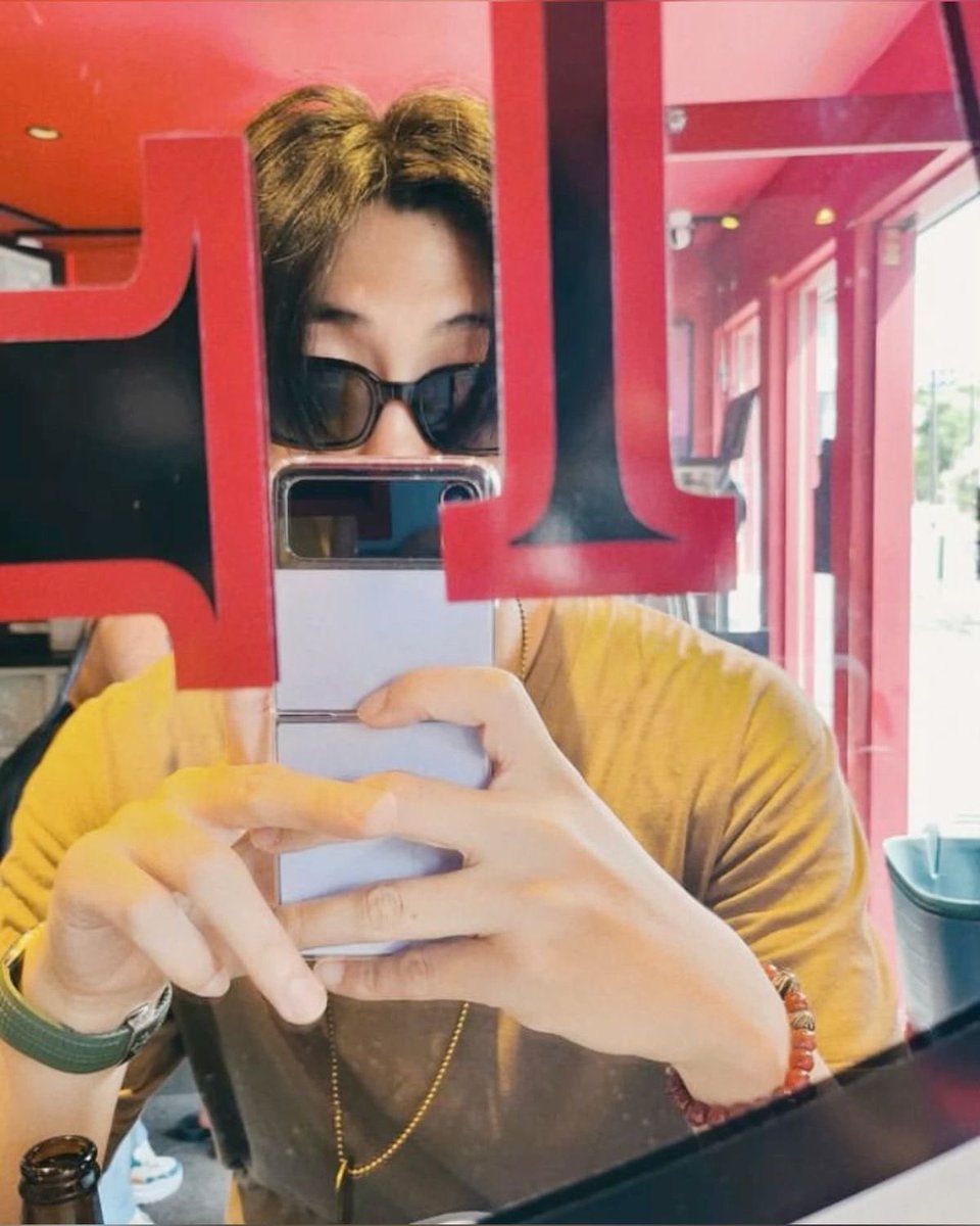 mina⁷𝄢 tweet media