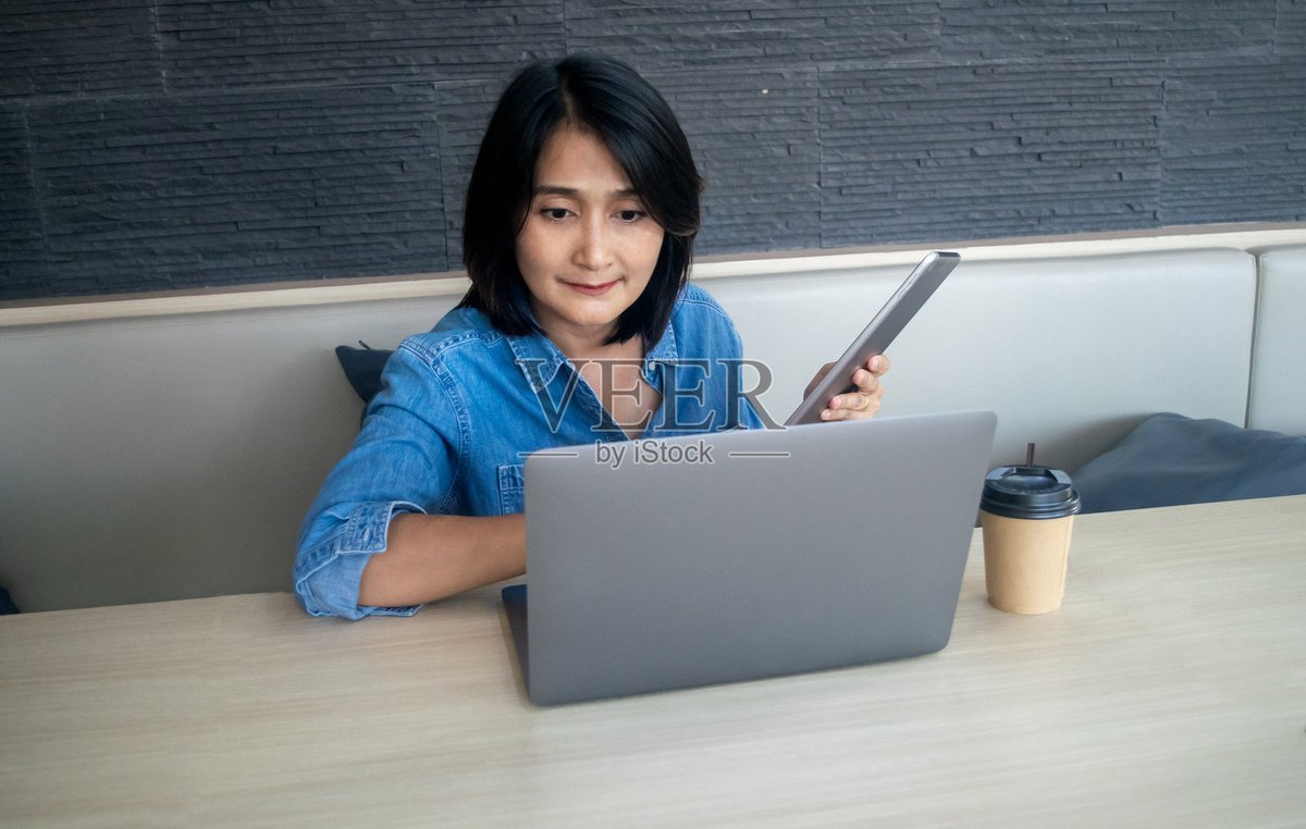 Coulibaly20133's tweet image. Level up your skills today!  1 new online course, 30 mins daily practice, 30 days to master a skill. Consistency beats perfection—start small, grow big. #SkillUp #OnlineLearning #Productivity